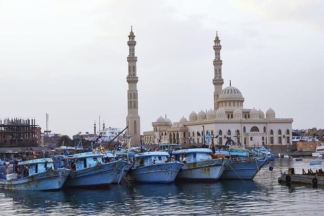 Hurghada City Tour and Handicrafts Shop With transfer - Hurghada