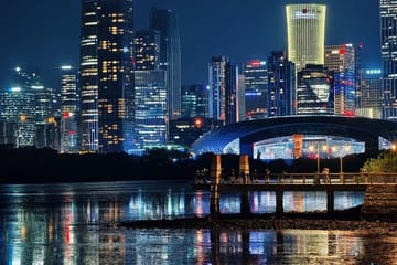Private Day Tour of Shenzhen from Hong Kong with Border Guide