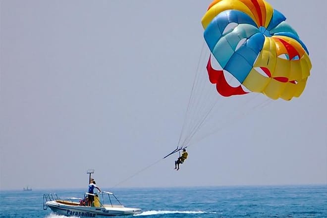 Parasailing from hurghada sahl hashesh makadi soma bay elgouna