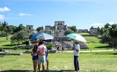Tulum Ruins and Snorkeling with Sea Turtles Tour