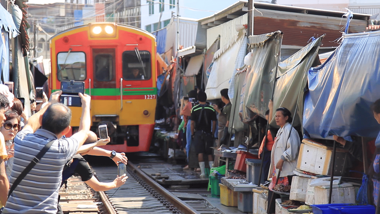 Floating Market Damnoen Saduak and Maeklong Railway Market