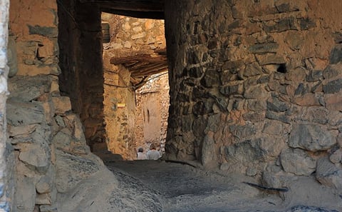 2-Day Adventure Tour in Jabal Shams, Oman