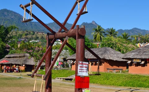 Private 2-Day Nature Tour in Pai with Elephant Sanctuary Visit