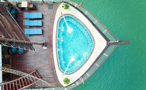 2 Days All Inclusive Luxury Cruise Trip to Lan Ha Bay from Hanoi