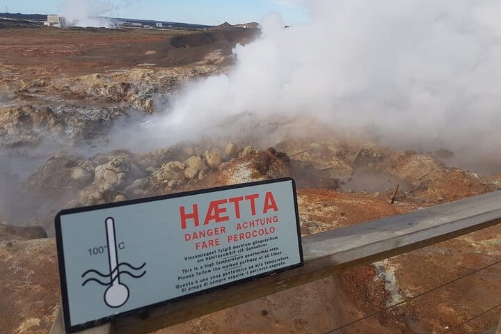 Arrival day tour: Private airport pickup, Blue Lagoon and Reykjanes Peninsula