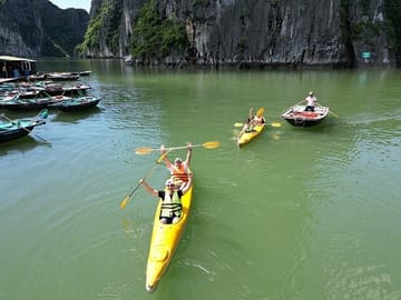 Ha Long Bay Tour: 4-hour cruise, kayak, cave exploration & lunch