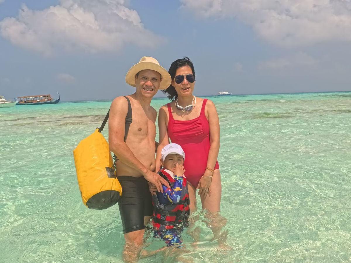 Maldives Dolphin Cruise, Sandbank Adventure & Local Island Tour