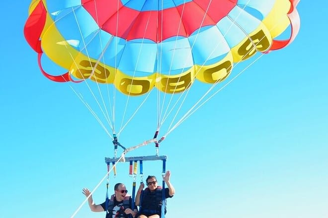 Parasailing Adventure Fly to Sky with Hotel Pickup - Hurghada