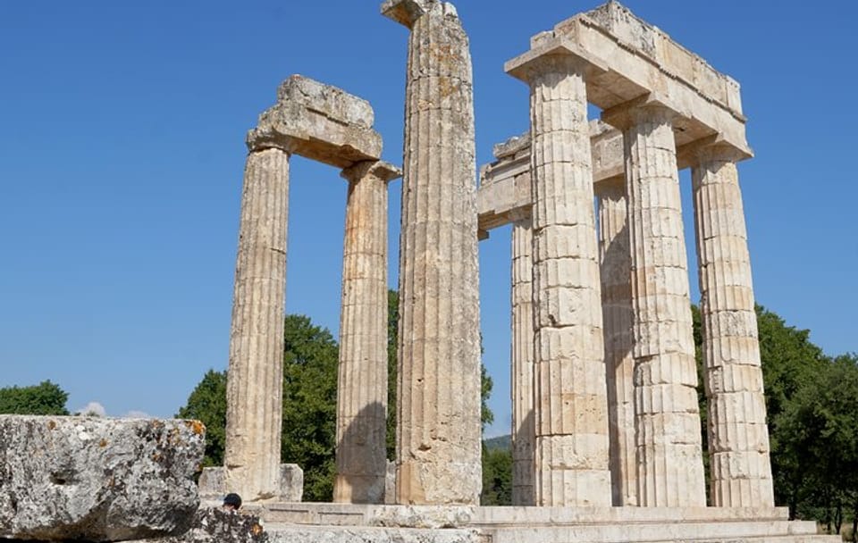 2 Days Private Tour: Mycenae – Epidaurus – Nafplio – Nemea & Ancient Corinth