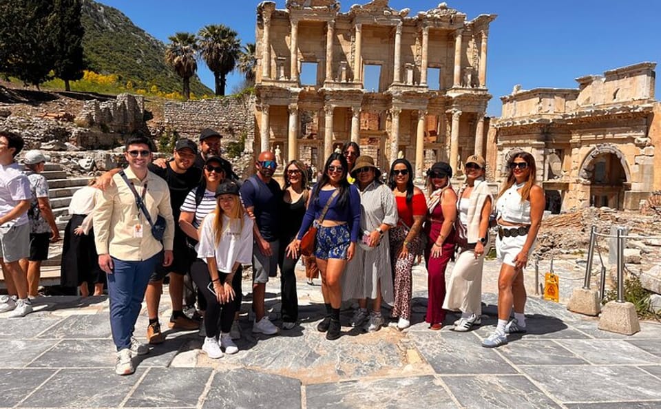 Ephesus Small Group Tour from Kuşadası with Lunch