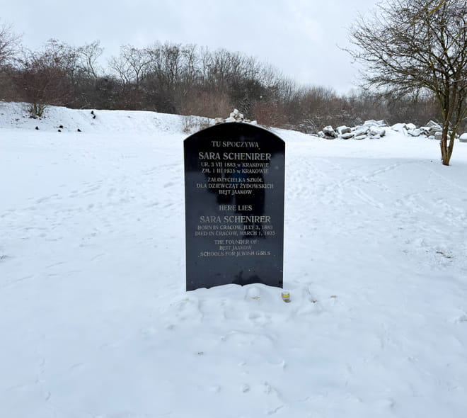 Krakow: Plaszow Concentration Camp Guided Walking Tour photo 3