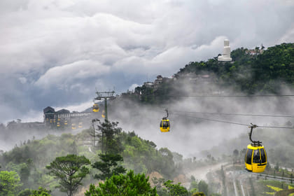 Entry ticket: Ba Na Hills and Golden Bridge Cable Car