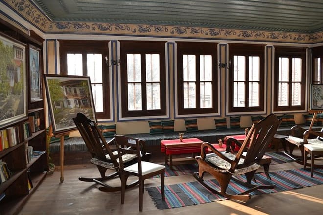 Bulgarian Authentic Crafts Workshop in the Rose Valley