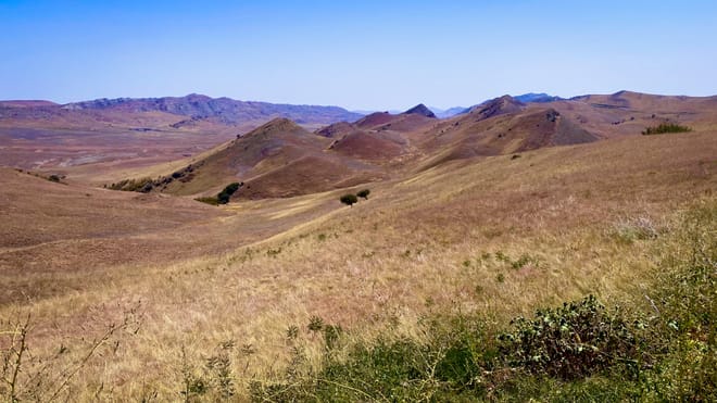 Tbilisi: Private Tour to Rainbow Mountains – David Gareja – Semidesert – Lake 9