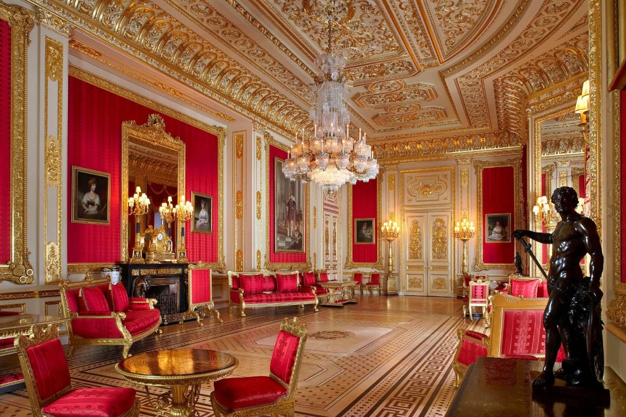 Semi-State Rooms - Crimson Drawing Room - Peter Smith - Royal Collection Trust , © His Majesty King Charles III 2023