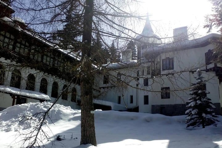 Private day trip to Rila Mountain and Spa Visit 4