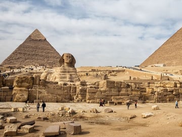 Allinclusive Half DayPrivateTour Giza PyramidsSphinx Ticke Lunch