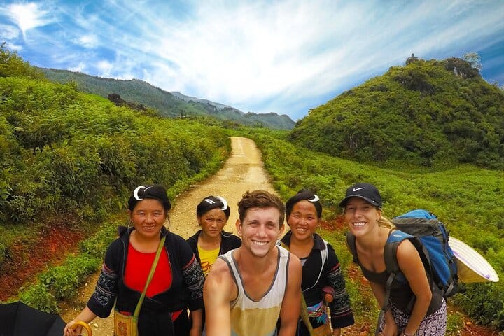 Sapa Trekking 3days/2nights from Hanoi by Cabin Bus Roundtrip