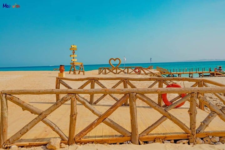 Private Speedboat to Magawish Island ,Snorkeling from Hurghada