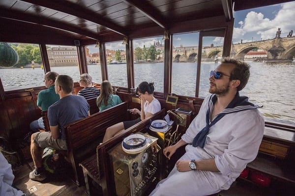 Prague Castle & Canal River Cruise