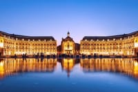 TOP Bordeaux Private Guided Tour with your Mobile 2