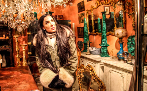 Explore Vintage Treasures at the St. Ouen Flea Market in Paris