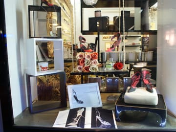 Private Fashion Shopping Experience in Paris