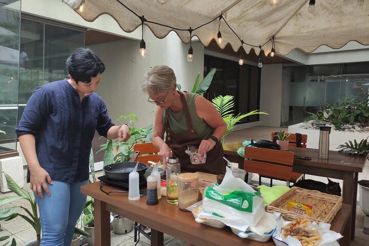 Manila Filipino Cooking Class: Meryenda Favorites