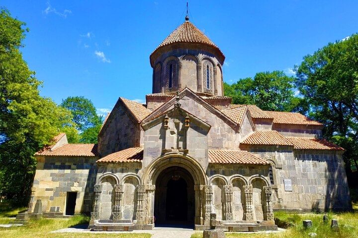 Tsalka Canyon Tour - Manglisi Church