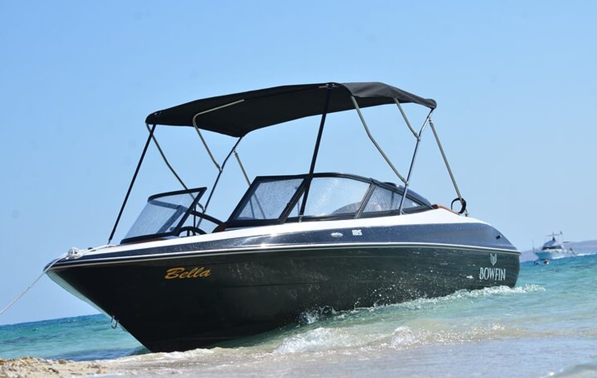 Private Speedboat to Magawish Island ,Snorkeling from Hurghada