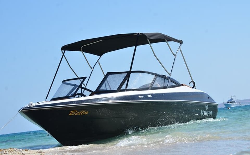 Private Speedboat Snorkeling Tour to Magawish Island from Hurghada