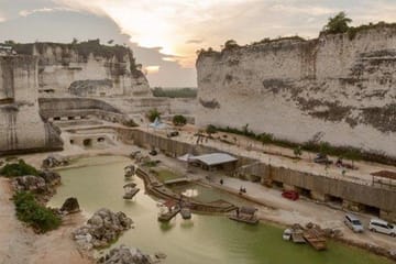 8-Day Adventure Tour of Komodo National Park, Indonesia