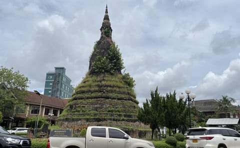 Half-Day Cultural Tour of Vientiane's Key Landmarks