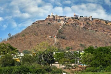 Cultural Day Trip to Ramtek Fort and Temple from Nagpur