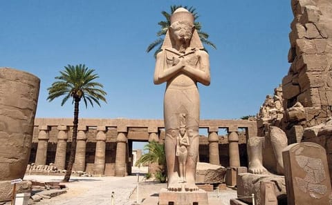 Luxor Full-Day Tour of East and West Bank Highlights