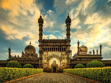 5-Day Cultural Tour of Hyderabad, Bidar, and Bijapur