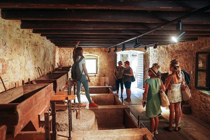 Private - Krka Waterfalls Tour (optional: Wine Tasting) 9