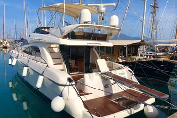 Wine Tasting & Food on Luxury Yacht Sunset – Evening in Marina