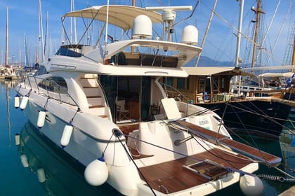 Wine Tasting & Food on Luxury Yacht Sunset – Evening in Marina