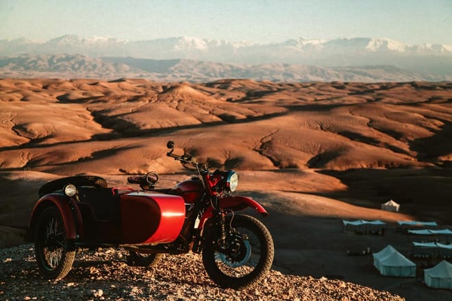 ½ Day : Desert Ride on Vintage sidecar Moto | Private & Luxury 4