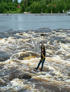 Kuusaa River Crossing Activity package