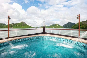2 Days All Inclusive Luxury Cruise Trip to Lan Ha Bay from Hanoi