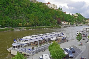 Passau Castle Tour with Views from Linde Battery and St. George's Chapel