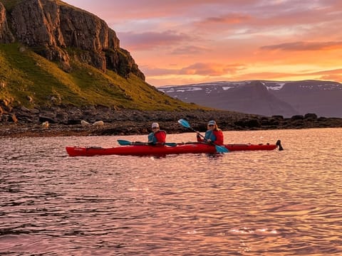 Kayaking in Midnight Sun, photo 2