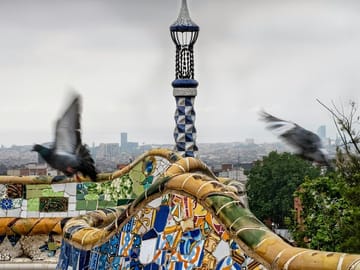Park Güell Photography Tour in Barcelona with Professional Guidance