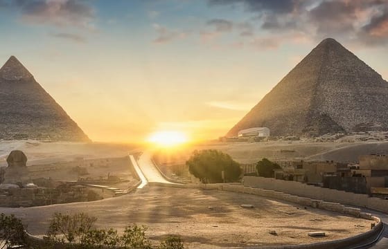 Private Tour to Pyramids ,Sphinx & Egyptian Museum from Hurghada