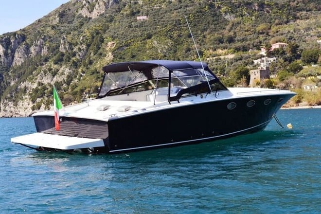 Capri Luxury Private Boat Tour: Day Trip from Rome by Train 