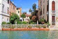 Secret Gardens of Venice Walking Tour 2