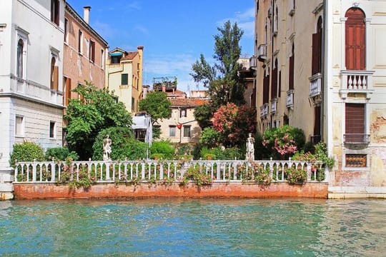 Venice Hidden Gardens: Secret Walking Tour 