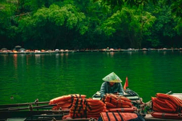 Ninh Binh Nature and History Tour from Hanoi: Hoa Lu and Trang An